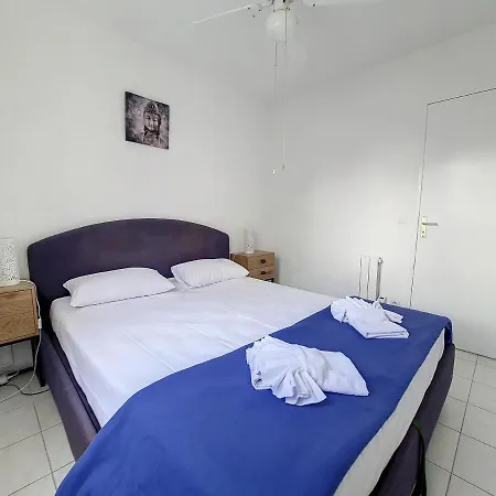 Nestor&jeeves - Vanina - - Close Sea *